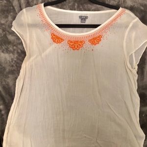 Serie Embroidered Top